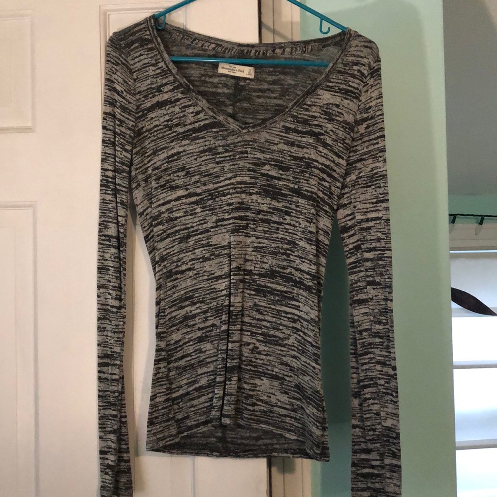 Comfy long sleeve Abercrombie shirt